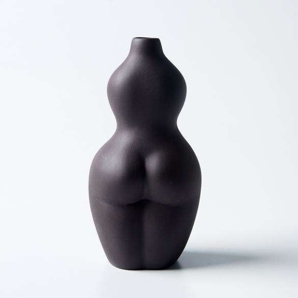 Posture Vase - Small Black